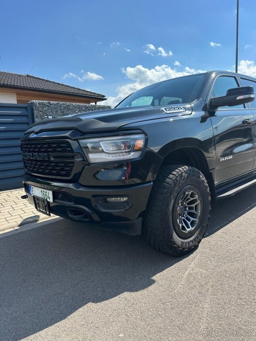Dodge Ostatní modely RAM 5,7 1500