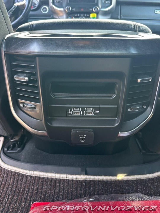 Dodge Ostatní modely RAM 5,7 1500 1800