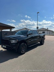 Dodge Ostatní modely RAM 5,7 1500 1800