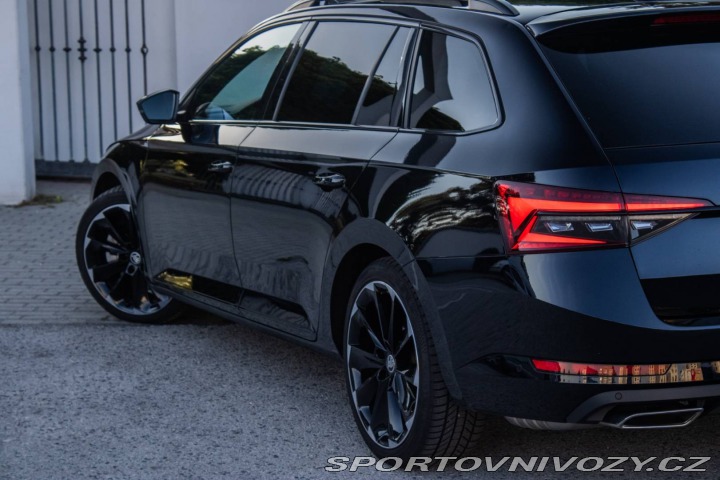 Škoda Superb Combi 2.0 TSI SportLine 2019
