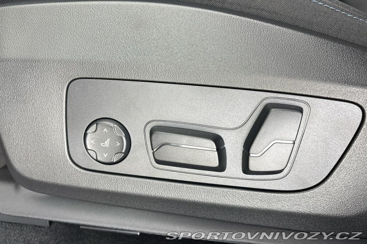 BMW iX1 xDrive30 2025