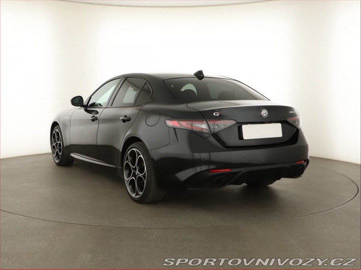 Alfa Romeo Giulia 2.0 Turbo 2024