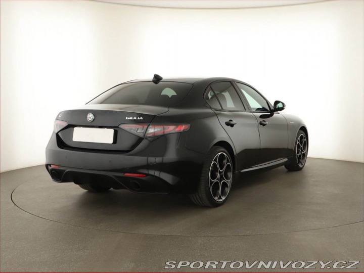 Alfa Romeo Giulia 2.0 Turbo 2024
