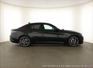 Alfa Romeo Giulia 2.0 Turbo 2024