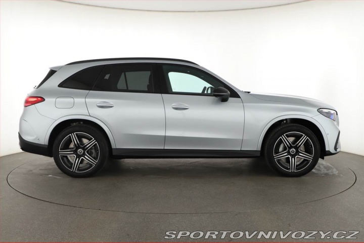 Mercedes-Benz Ostatní modely GLC 300 de 4MATIC, AMG LINE 2025