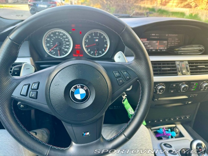 BMW M5 2005