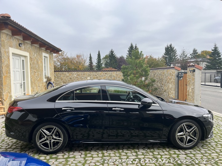 Mercedes-Benz CLA 200 AMG Panoram okno Záru 2023