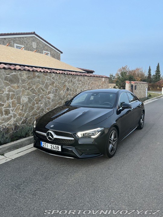 Mercedes-Benz CLA 200 AMG Panoram okno Záru 2023
