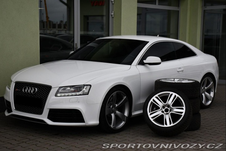 Audi RS5 4.2 V8 B&O PO VELKÉM 2010