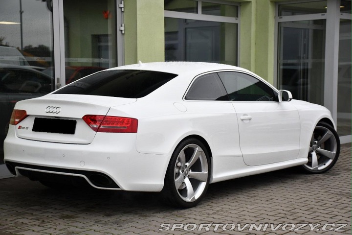 Audi RS5 4.2 V8 B&O PO VELKÉM 2010