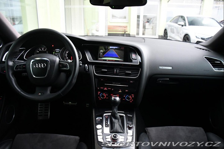 Audi RS5 4.2 V8 B&O PO VELKÉM 2010