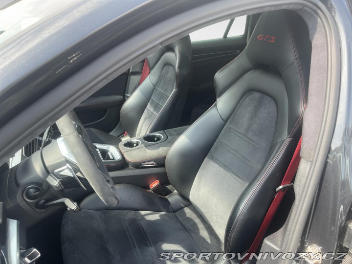 Porsche Panamera GTS 2019