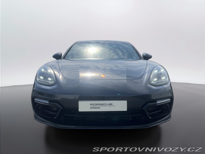 Porsche Panamera GTS 2019