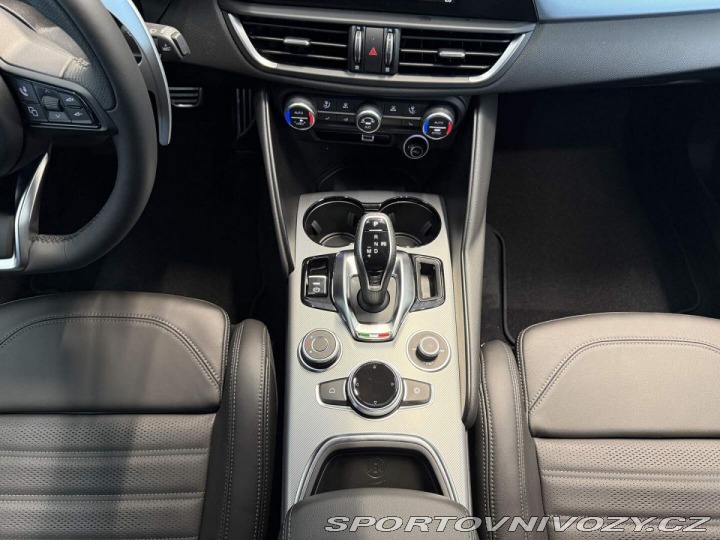 Alfa Romeo Giulia Veloce 2.2 JTDm 210k Q4 2026