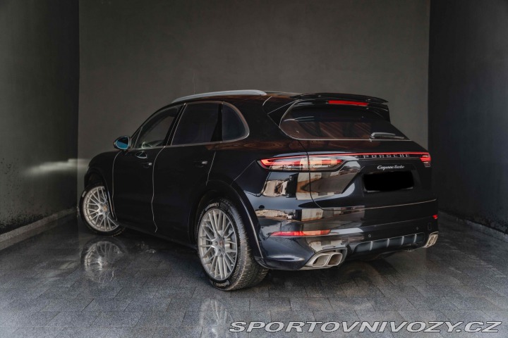Porsche Cayenne Turbo 2019