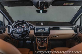 Porsche Cayenne Turbo 2019