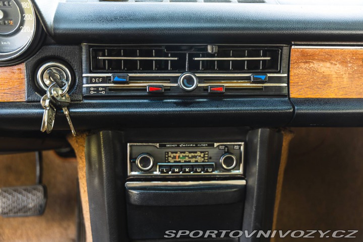 Mercedes-Benz C 280 CE W114 1972