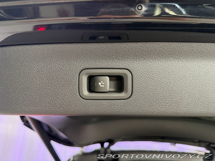 Mercedes-Benz Ostatní modely 450d 4M AMG, PANORAMA, BU 2026