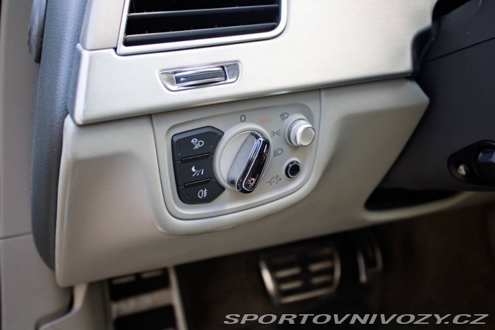 Audi Ostatní modely A8  4.0 TFSI V8 quattro tipt 2015