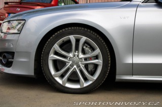 Audi Ostatní modely A8 4.0 TFSI V8 quattro tipt 2015