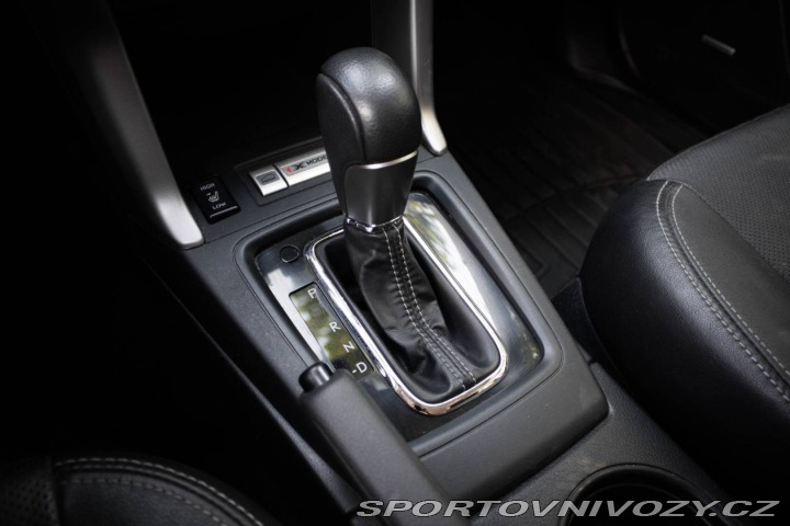 Subaru Ostatní modely Forester 2,0 XT AWD / AJ NA SPLÁT 2015