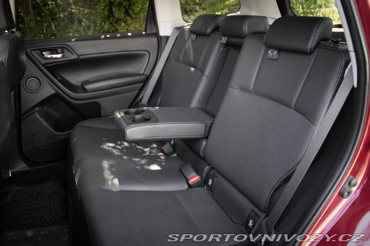 Subaru Ostatní modely Forester 2,0 XT AWD / AJ NA SPLÁT 2015