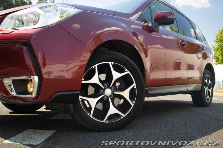 Subaru Ostatní modely Forester 2,0 XT AWD / AJ NA SPLÁT 2015