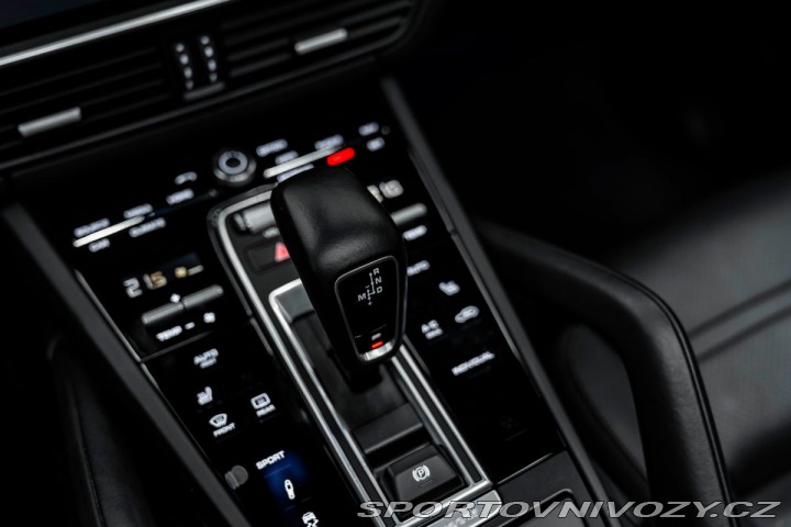 Porsche Cayenne  2019