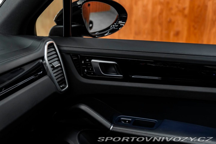 Porsche Cayenne  2019