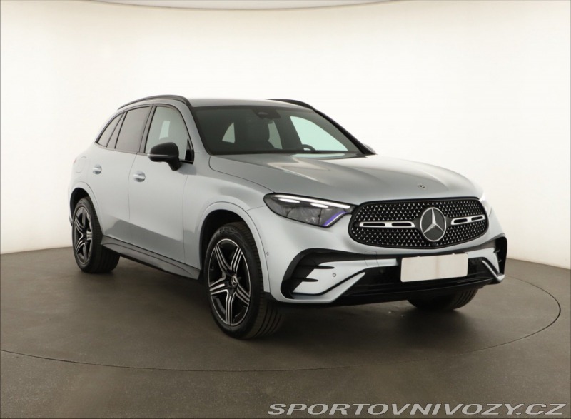 Mercedes-Benz Ostatní modely GLC AMG Line GLC 300 de 4MATI