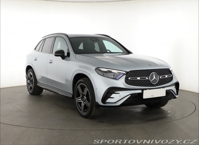 Mercedes-Benz Ostatní modely GLC AMG Line GLC 300 de 4MATI