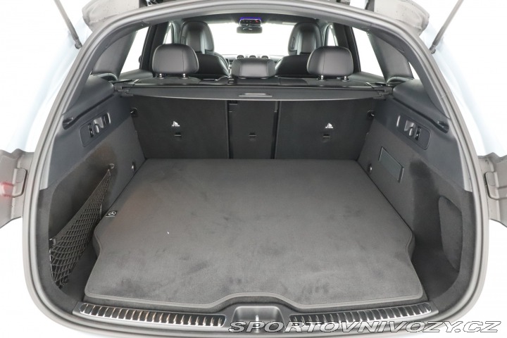 Mercedes-Benz Ostatní modely GLC AMG Line GLC 300 de 4MATI 2025