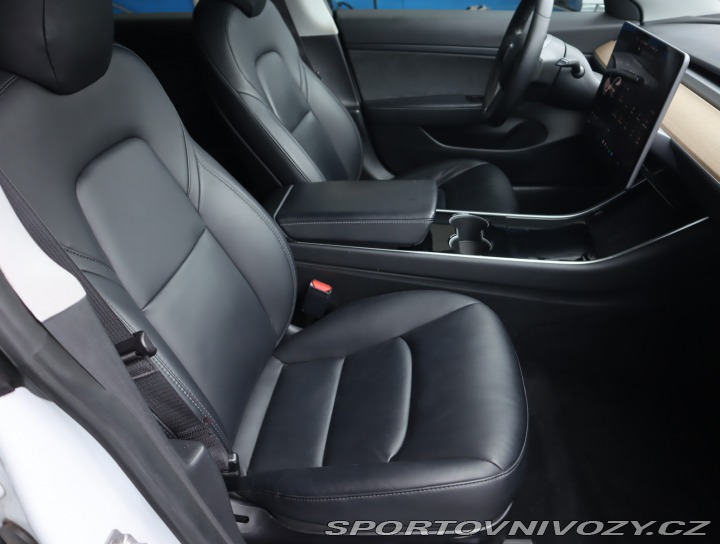 Tesla Model 3 Std Range Plus 52kWh 2020