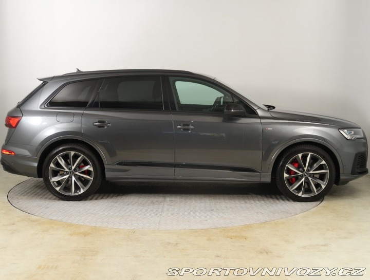 Audi Ostatní modely Q7 S-Line 60 TFSI e 2023