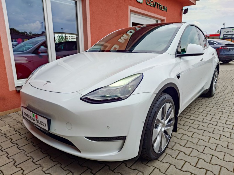 Tesla Model Y Long Range Dual Motor 378