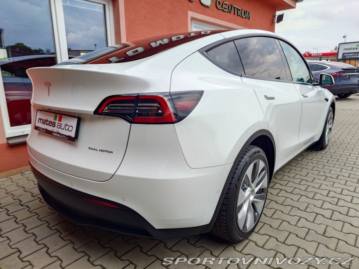 Tesla Model Y Long Range Dual Motor 378 2022