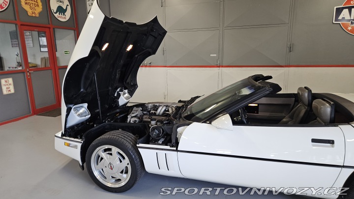 Chevrolet Corvette 5.7 V8, 40 t. orig. mil 1989