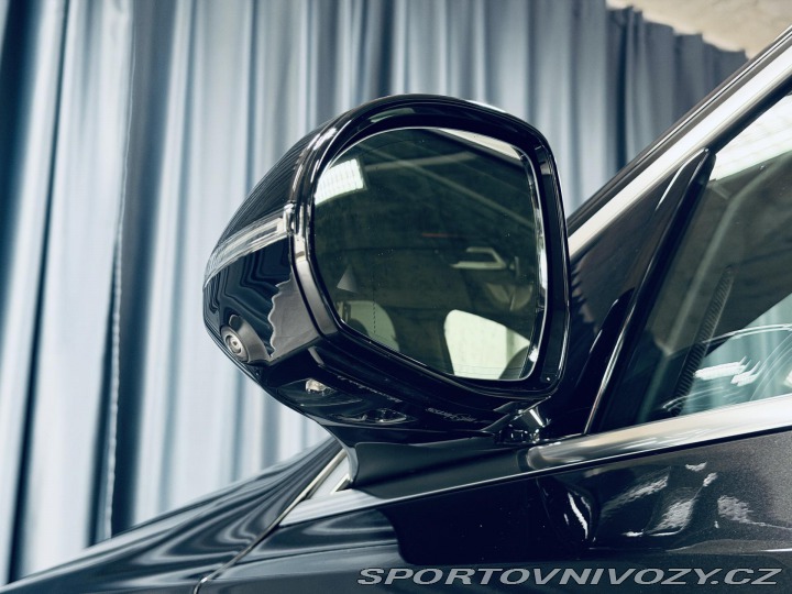 Mercedes-Benz E 220d*AMG*360*REZERVACE* 2025