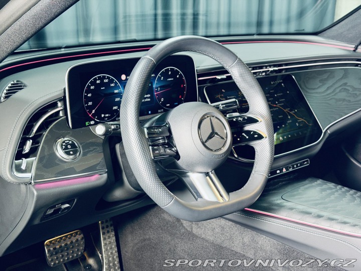Mercedes-Benz E 220d*AMG*360*REZERVACE* 2025