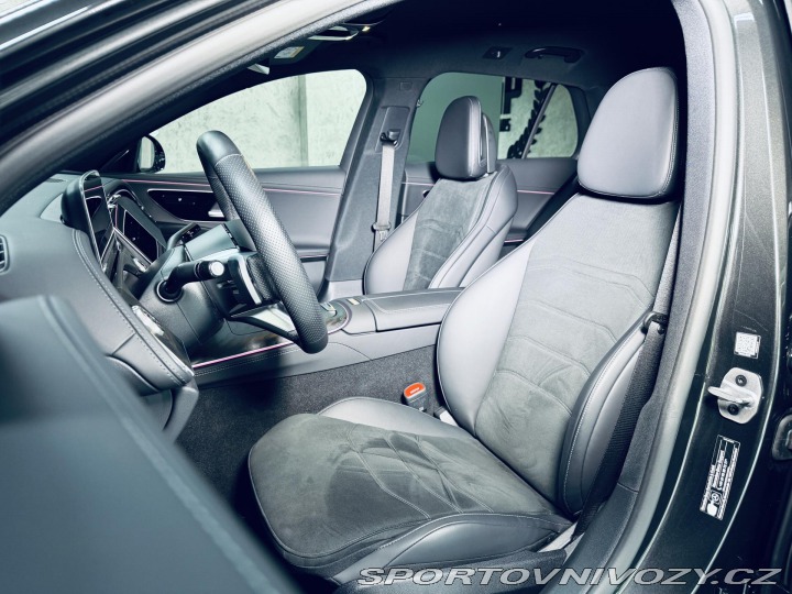 Mercedes-Benz E 220d*AMG*360*REZERVACE* 2025