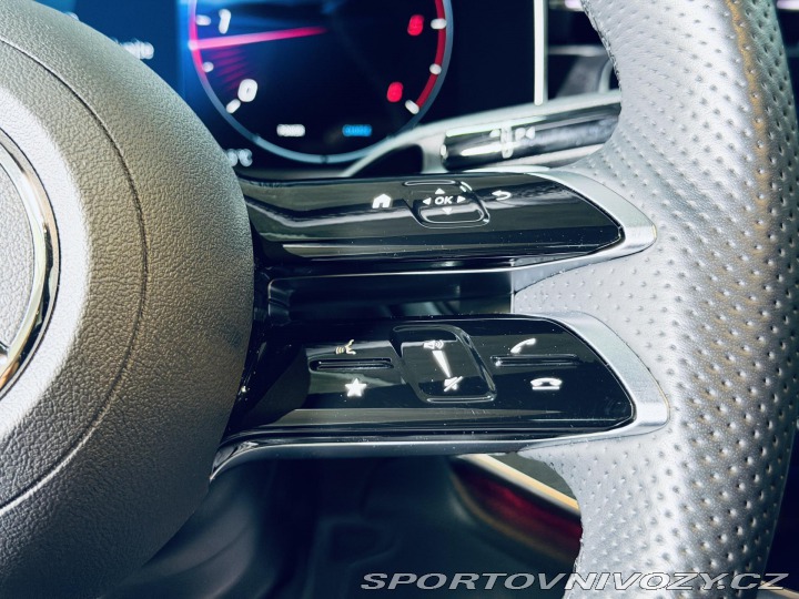 Mercedes-Benz E 220d*AMG*360*REZERVACE* 2025