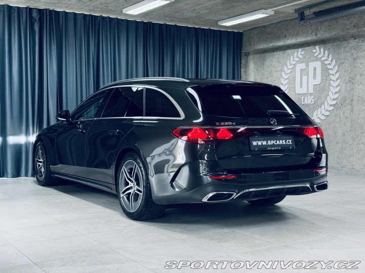 Mercedes-Benz E 220d*AMG*360*TAŽNÉ*ZÁRUKA 2025