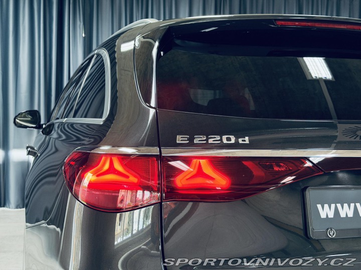 Mercedes-Benz E 220d*AMG*360*REZERVACE* 2025