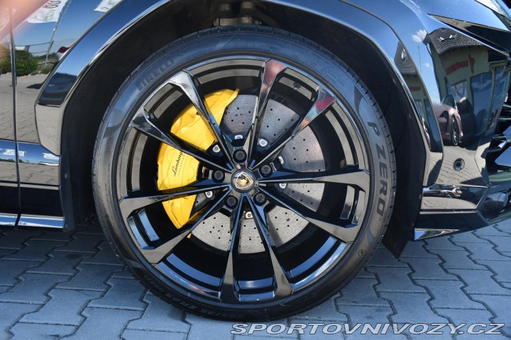 Lamborghini Urus 4.0 V8 ZÁRUKA 2022