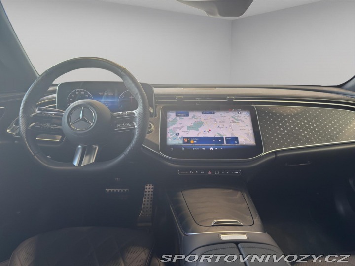 Mercedes-Benz E E 300 de 4MATIC sedan 2025