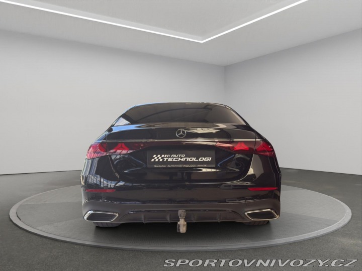 Mercedes-Benz E E 300 de 4MATIC sedan 2025