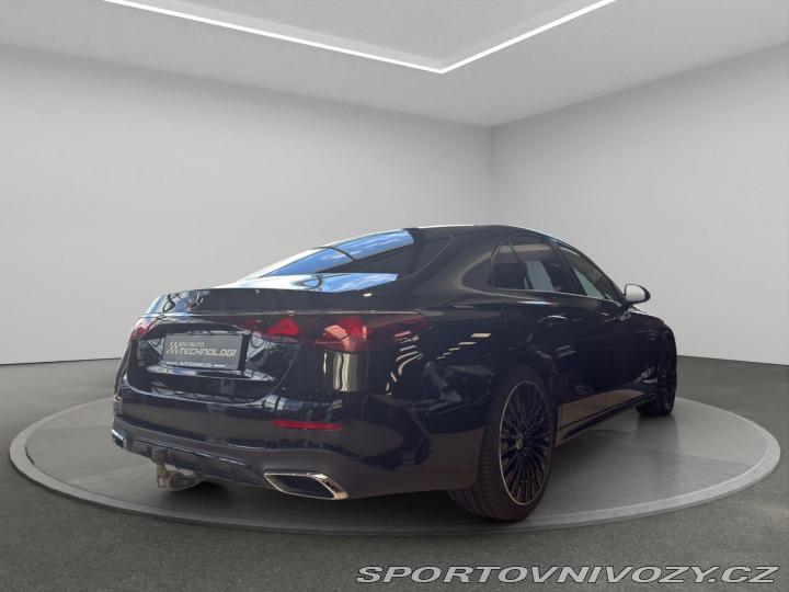 Mercedes-Benz E E 300 de 4MATIC sedan 2025