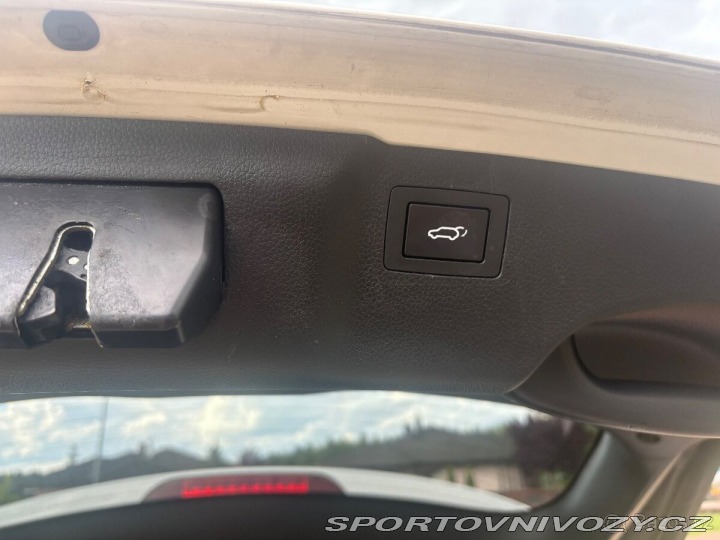 Hyundai Ostatní modely Grand Santa Fe 2,2 CRDi 4x4 7míst tažn 2014