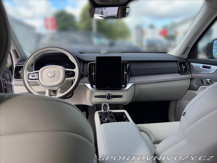 Volvo Ostatní modely XC90 2,0 XC90 T8 Ultra Dark  1 2026