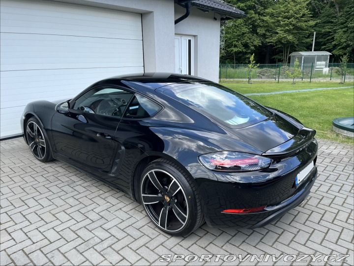Porsche Cayman 718 2019